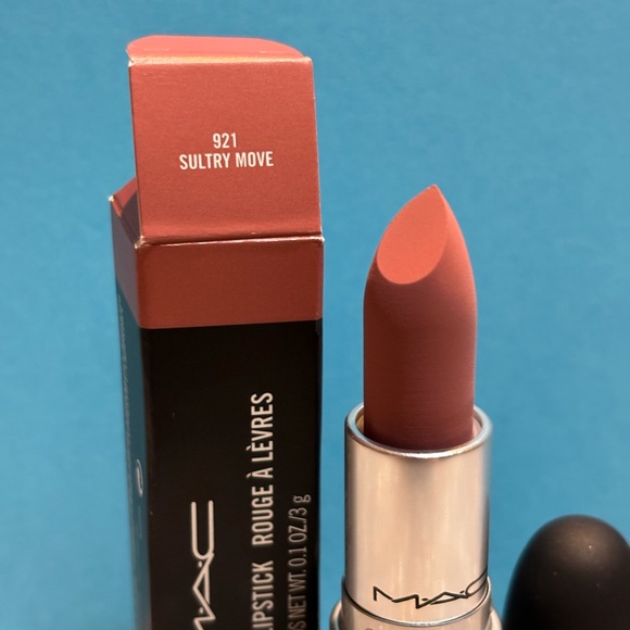 BNIB! MAC Powder Kiss Lipstick in SULTRY MOVE 921 👄 - Picture 2 of 8